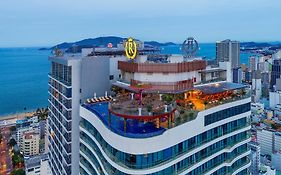富豪黄金酒店